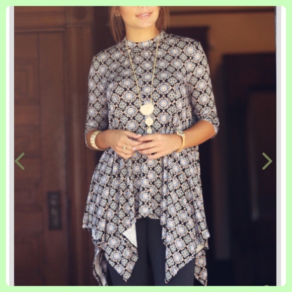 Altar'd State Tops - Altar’d State Scarf Hem Medallion Patterned Tunic